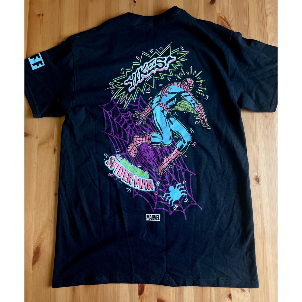 Neff Marvel Men's Spider-Man Yikes! Graphic Print Black Short Sleeve Shirt Med